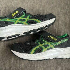 ASICS gym shoes